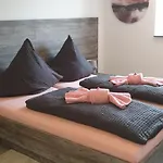 Appartementhaus Kleines Glueck &meinecardplus Apartament
